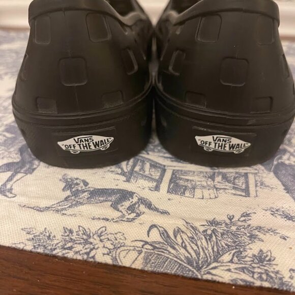 VANS Off The Wall Slip on TREK Shoes Black Loafers Size 12 LIKE NEW - Picture 2 of 5